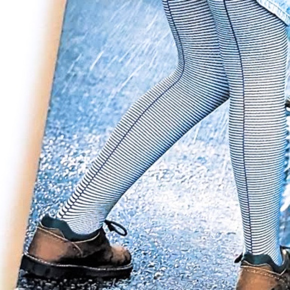 Gatta european hosiery, girls, blue & white striped tights. back to school. - Picture 4 of 4